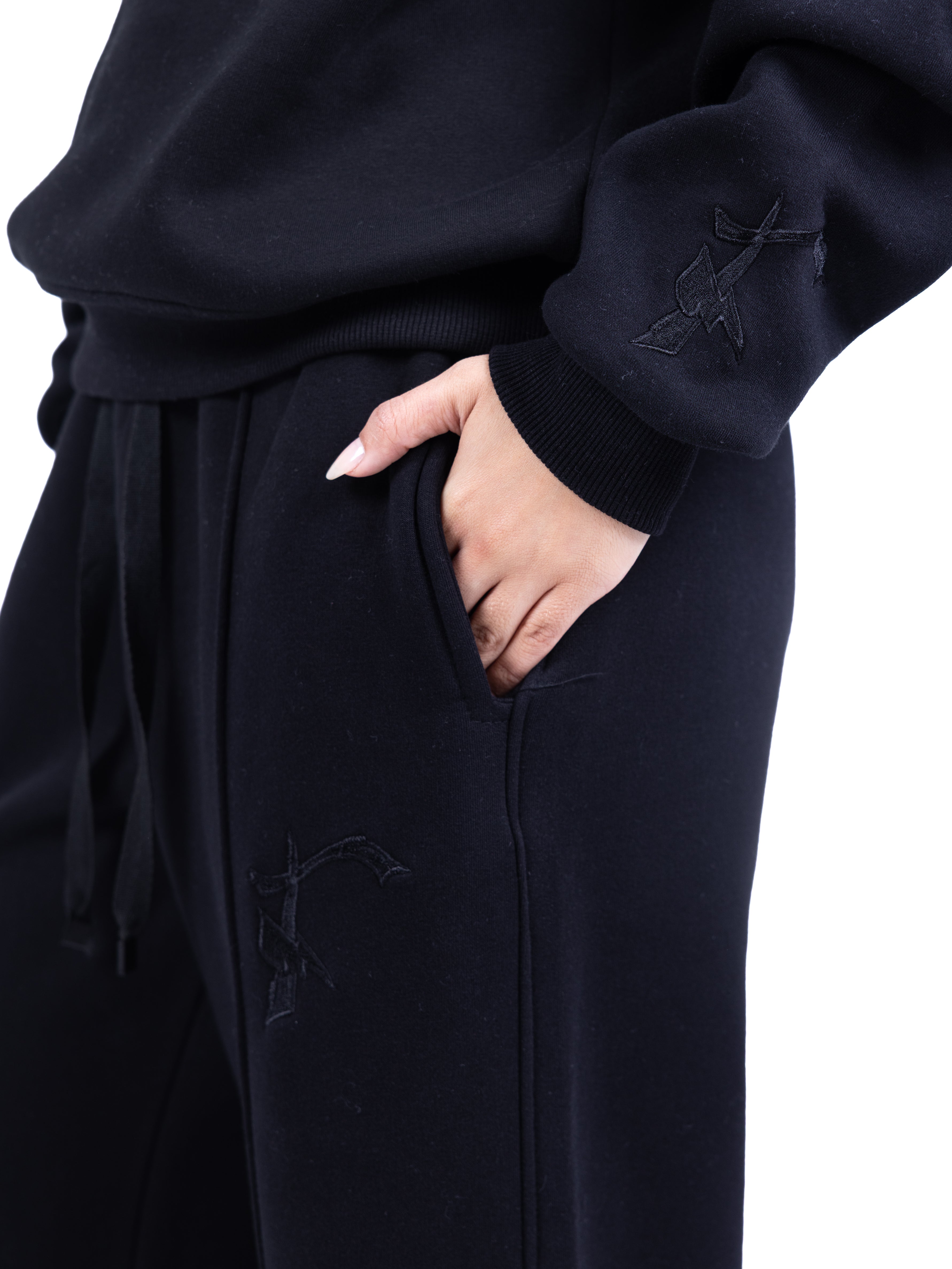 TAYCAN SIGNATURE SET | BLACK