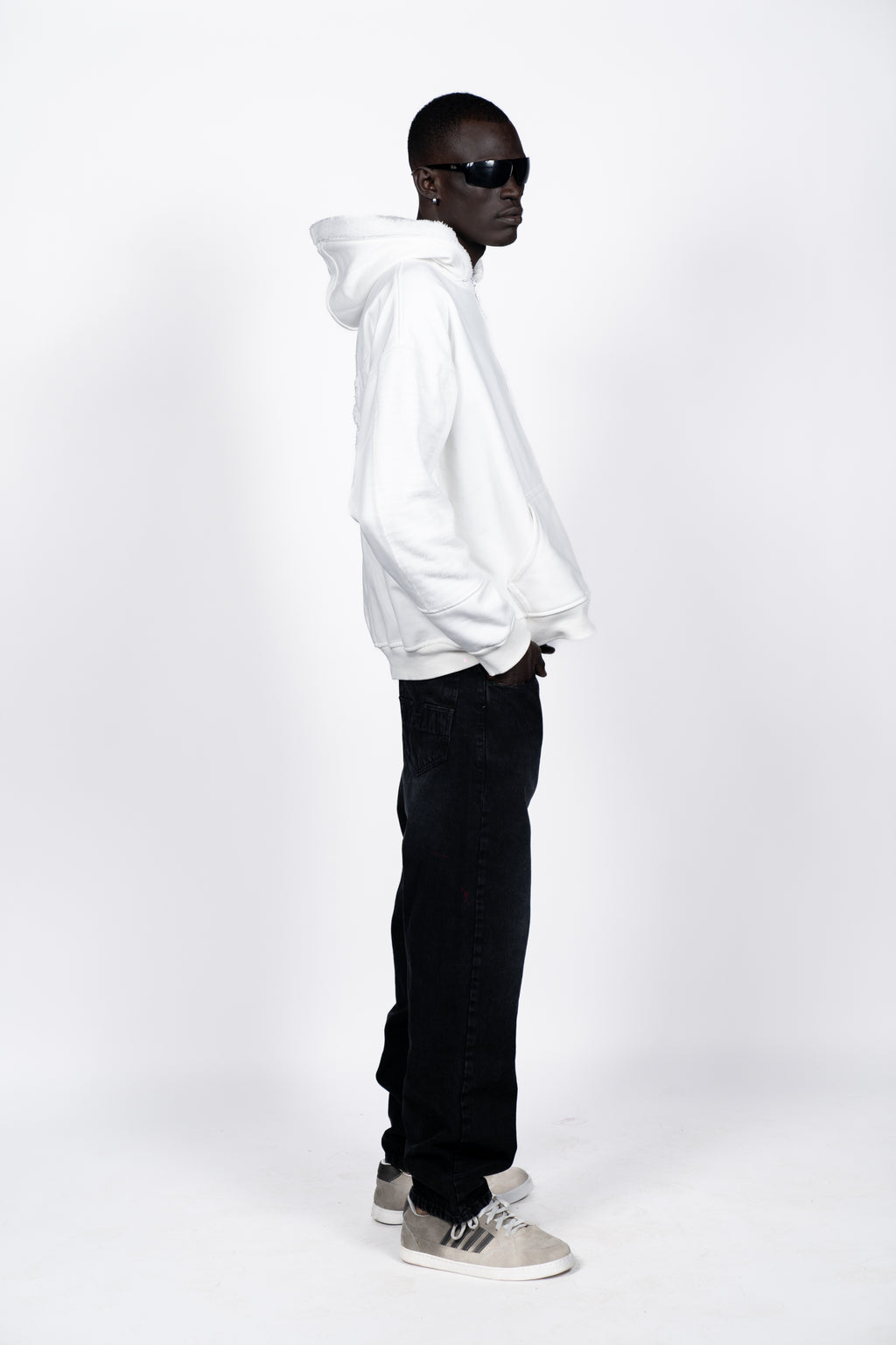 HALFWAY ZIP HOODIE | WHITE